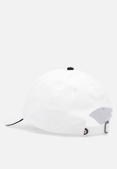Ben Sherman - Metal Targy Badge Cap- White