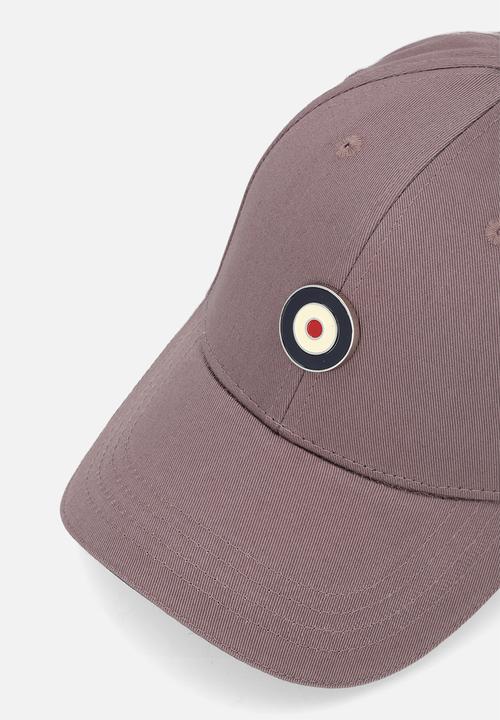 Ben Sherman - Metal Targy Badge Cap- Cocoa