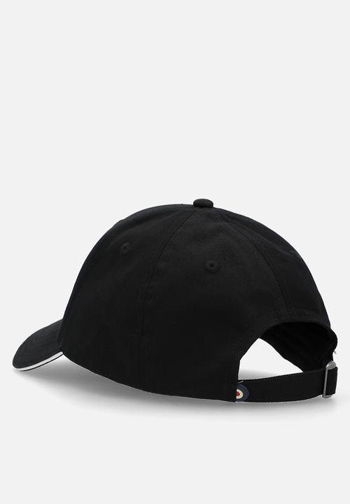 Ben Sherman - Metal Targy Badge Cap- Black