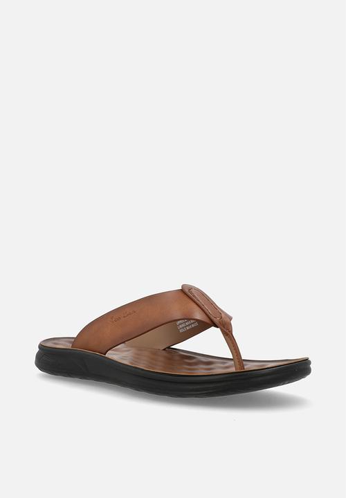 Pierre Cardin - PRINCE SANDAL  TAN