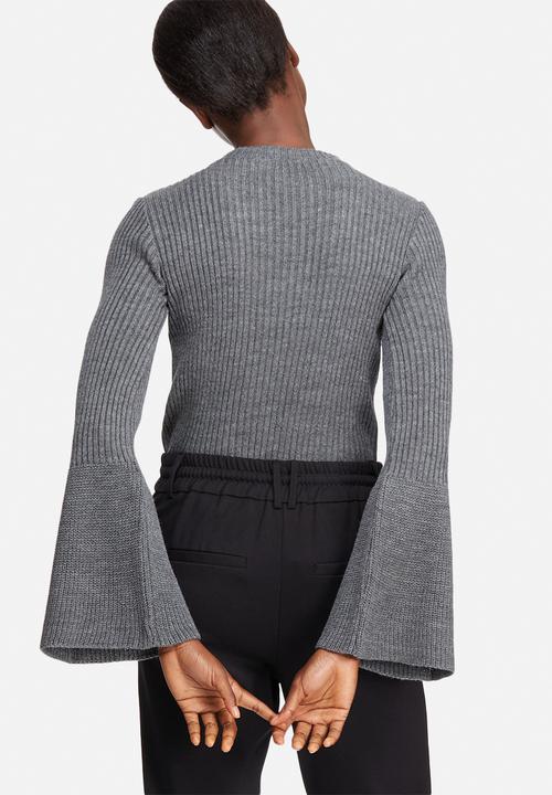 dailyfriday - Fluted sleeve knit