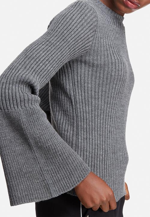 dailyfriday - Fluted sleeve knit