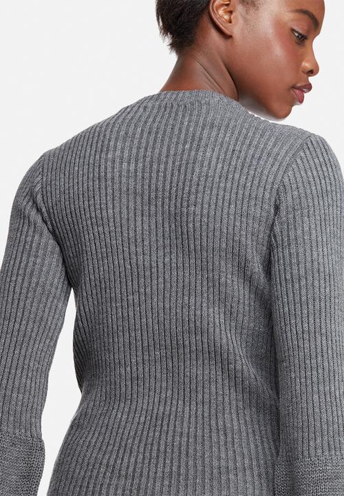 dailyfriday - Fluted sleeve knit