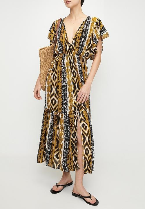 Izabel London - Cap Sleeve easy wearing Maxi Dress with elasticated waist - Mustard