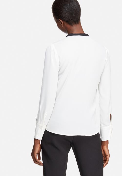 dailyfriday - Kitty bow blouse