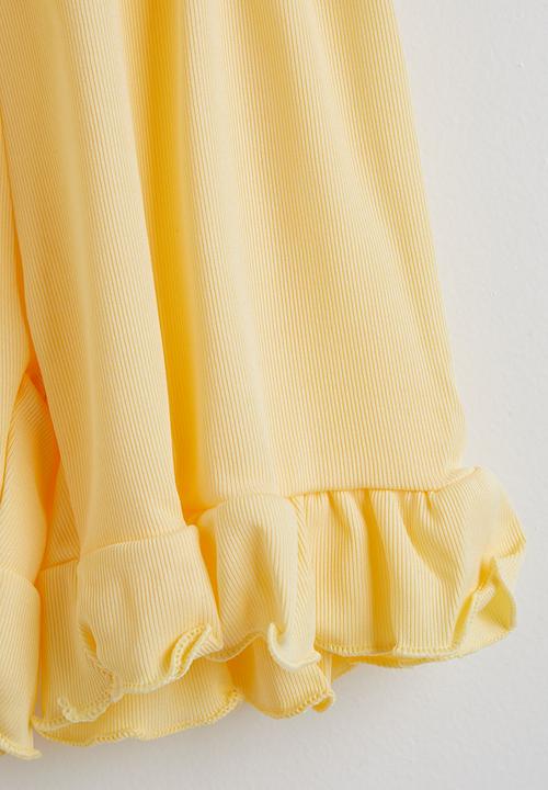 Pop Candy - Rib ruffled tee and shorts - yellow