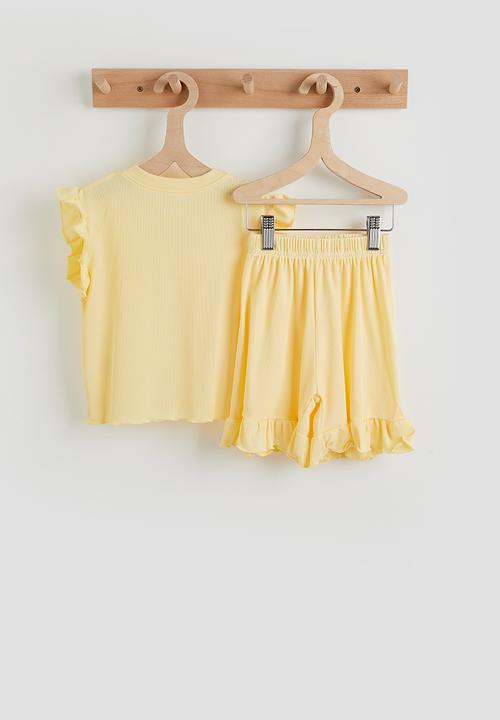 Pop Candy - Rib ruffled tee and shorts - yellow