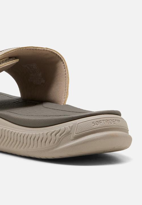 PUMA - SoftridePro Slide 24 V - Birch/Matte Bronze/Frosted Ivory