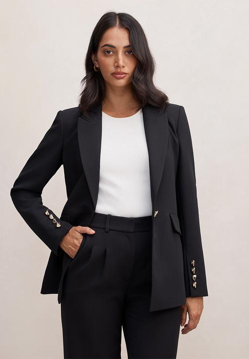 Forever New - Trixie gold button blazer in black