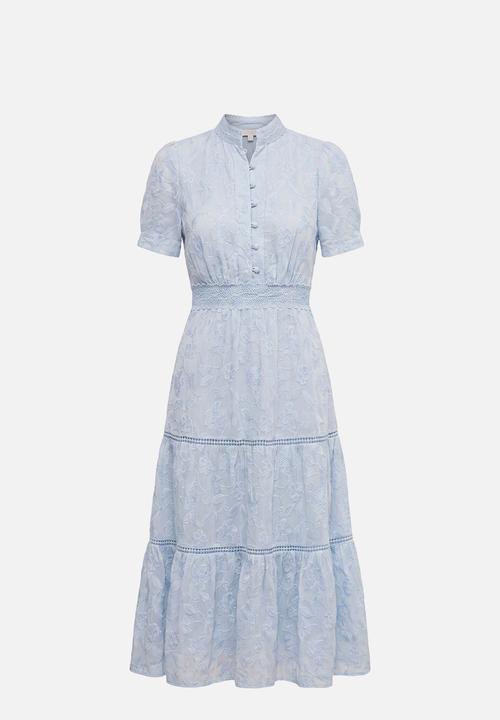Forever New - Athena short sleeve midi dress in soft blue