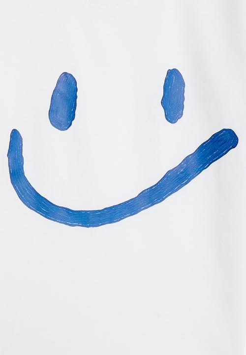 Pop Candy - Smiley placement tee - white