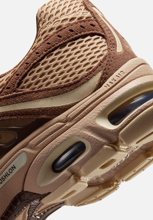 Nike - W NIKE AIR MAX MOTO 2K SE