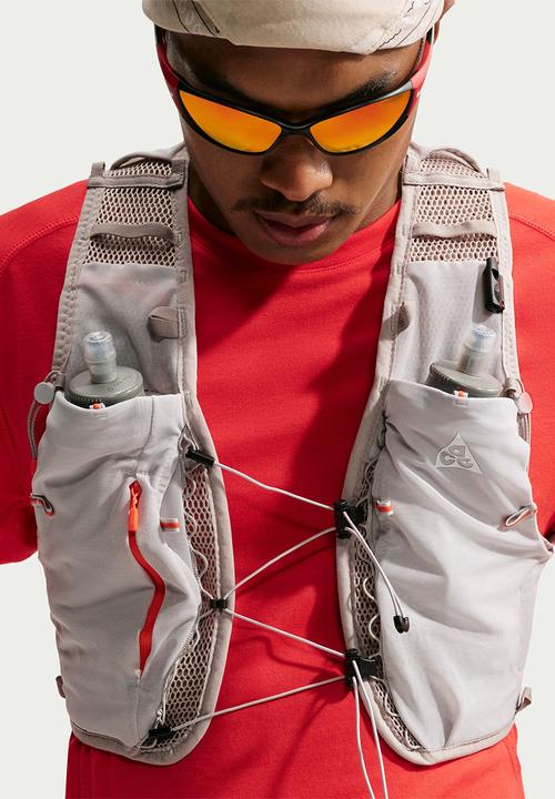 Nike - ACG "Solar Chase"  Dri-FIT ADV Trail Running Top - Crimson Red