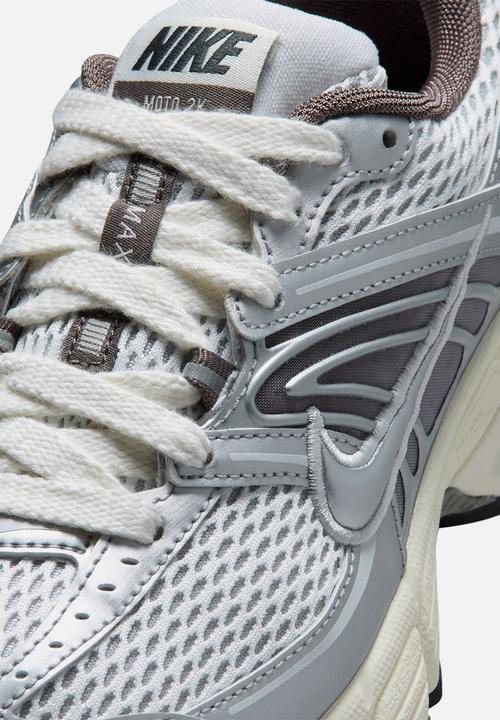 Nike - Nike Air Max Moto 2K Grade School