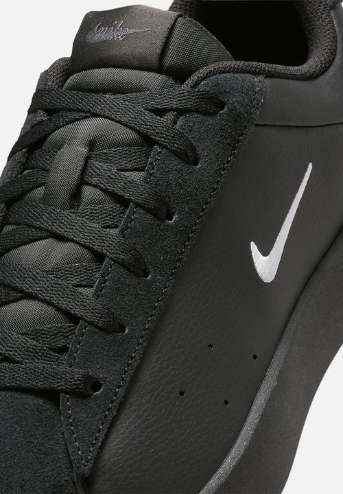 Nike - Nike Blacktop