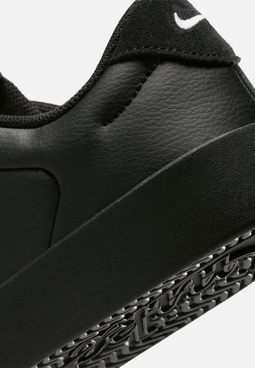 Nike - Nike Blacktop