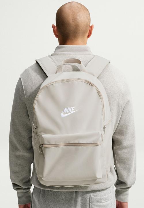 Nike - Nike Heritage 2.0Backpack (23L) - Light Bone/Light Bone/White