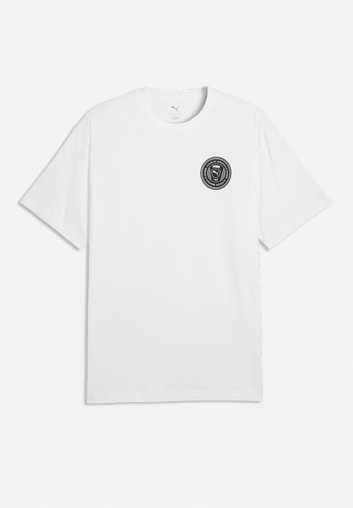 PUMA - GRAPHICS Relaxed Badge Tee - White