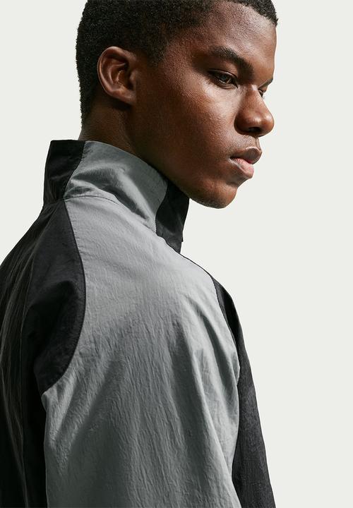 Nike - Nike Air Tracksuit  set - Smoke Grey/Black