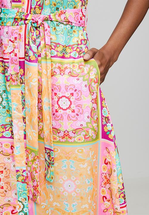 Stella Morgan - Half Sleeve Button Through Maxi A-Line Dress Hankerchief Border Print With Tie Belt - Multi