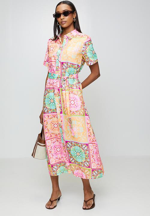 Stella Morgan - Half Sleeve Button Through Maxi A-Line Dress Hankerchief Border Print With Tie Belt - Multi