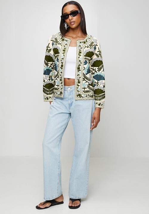 Izabel London - Long sleeve Collarless Embroidered Jacket - Green