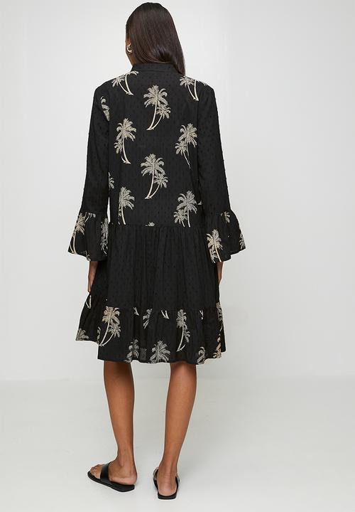 Izabel London - Sleeve With Flutter Key Hole Neck Button Through Tiered Midi Dress - Black