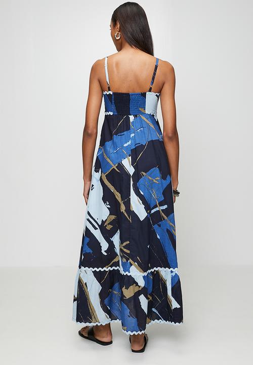 Izabel London - Strappy Boobtube Maxi Printed Dress With Scallop Detail - Blue