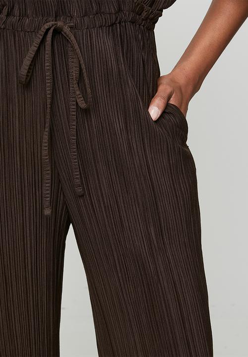 Me&B - Plisse Front Tassel Jumpsuit - Choc