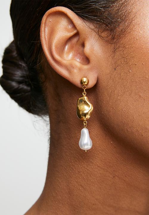 Zoe on Trend - Gold And Pearl Drop-Earrings - Gold
