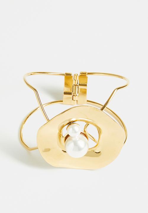 Tessa Design - Velvet Sculptural Pearl Bangle - Gold