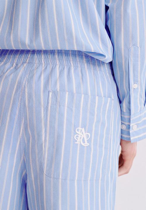 H&M - Relaxed fit trousers - light blue/striped