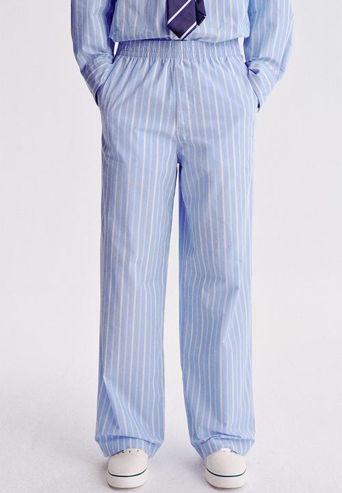 H&M - Relaxed fit trousers - light blue/striped