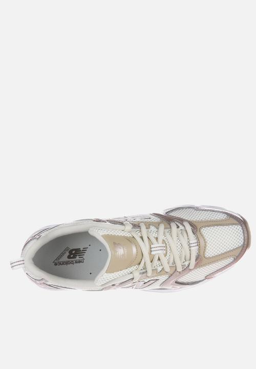 New Balance  - 530