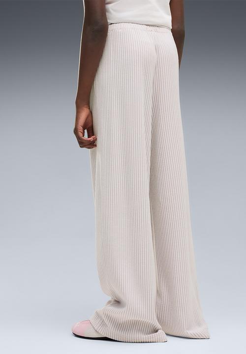 PUMA - Ess Ribbed Wide Leg Soft Touch Pants G - Misty Pink Heather
