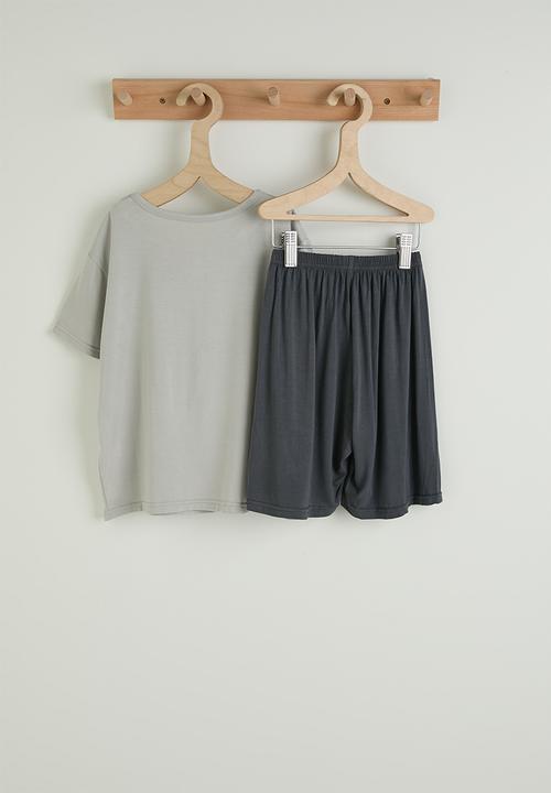 Pop Candy - Tee and shorts - grey/black
