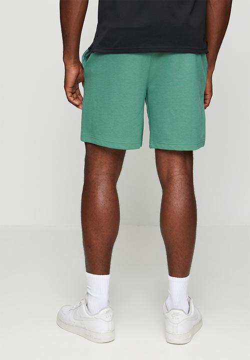 Nike - NSW Tech Fleece  Shorts - Mica Green 