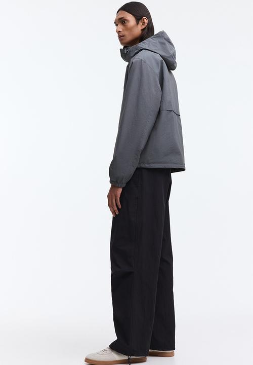 H&M - Water-repellent nylon windbreaker - grey
