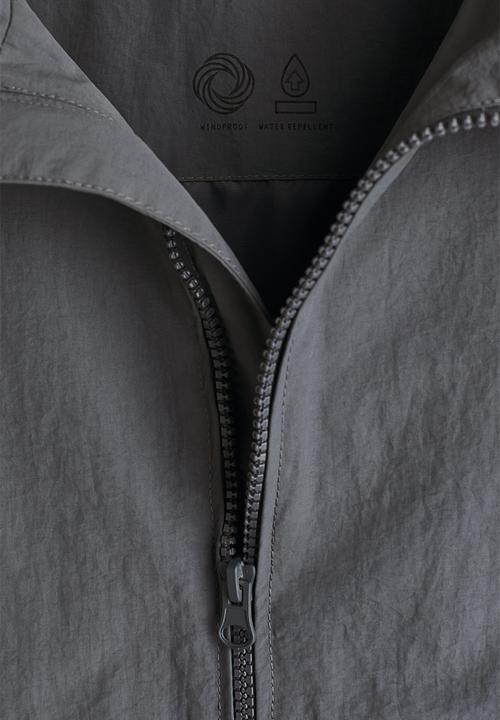 H&M - Water-repellent nylon windbreaker - grey
