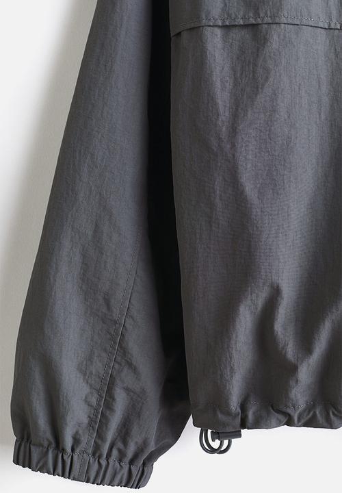 H&M - Water-repellent nylon windbreaker - grey