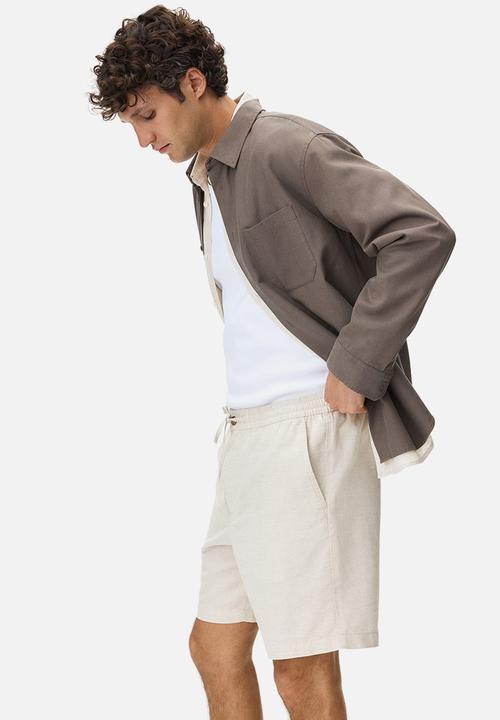 H&M - Regular fit linen-blend shorts - cream
