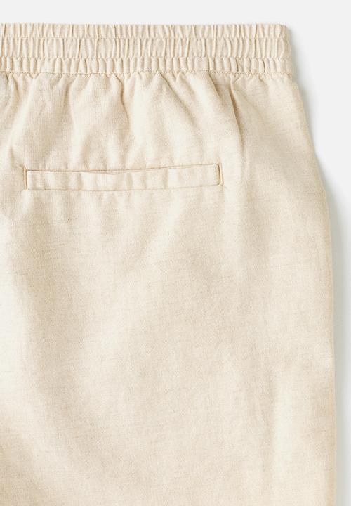 H&M - Regular fit linen-blend shorts - cream