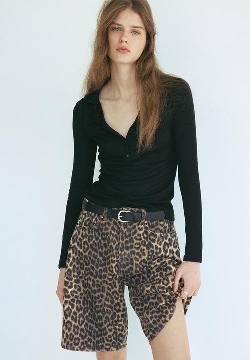 H&M - Denim bermuda shorts - beige/leopard print