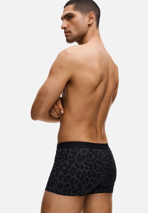 H&M - 3-pack cotton short trunks - black/leopard print