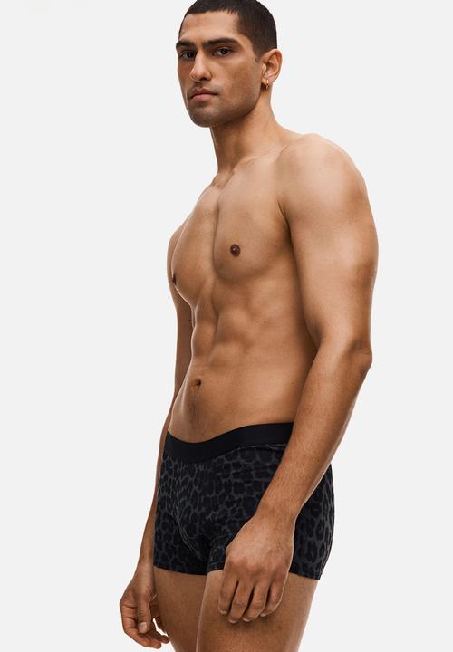 H&M - 3-pack cotton short trunks - black/leopard print