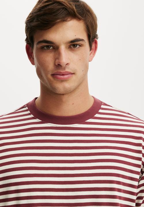 Cotton On - Box Fit T-shirt - Redwood/Oat Stripe