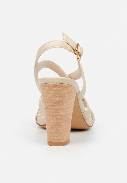 Miss Black - Millicent 2 strappy block heel - natural