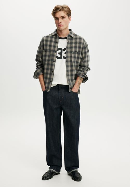 Cotton On - Fitted Graphic T-Shirt-Cloud / Slate Stone 33