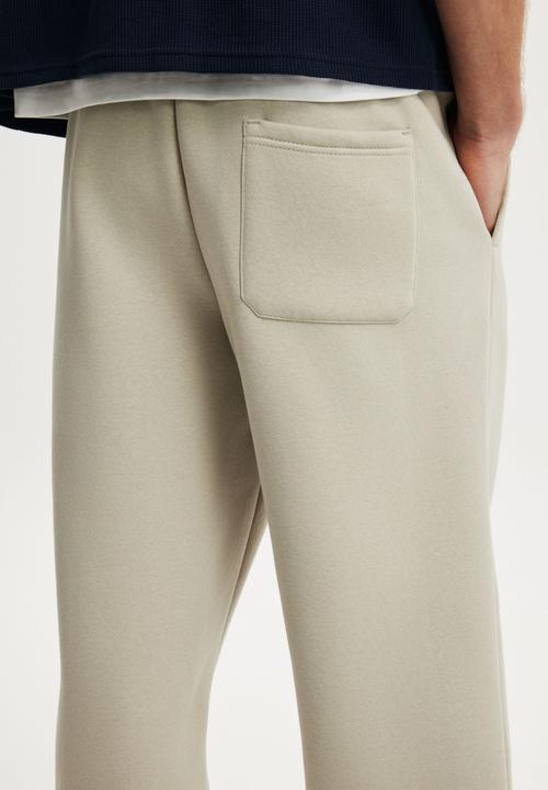 Cotton On - Baggy Track Pant - Stone