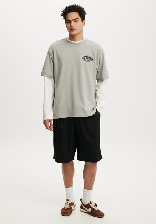 Cotton On - Box Fit Graphic T-Shirt  - Overcast Grey / Auto Works